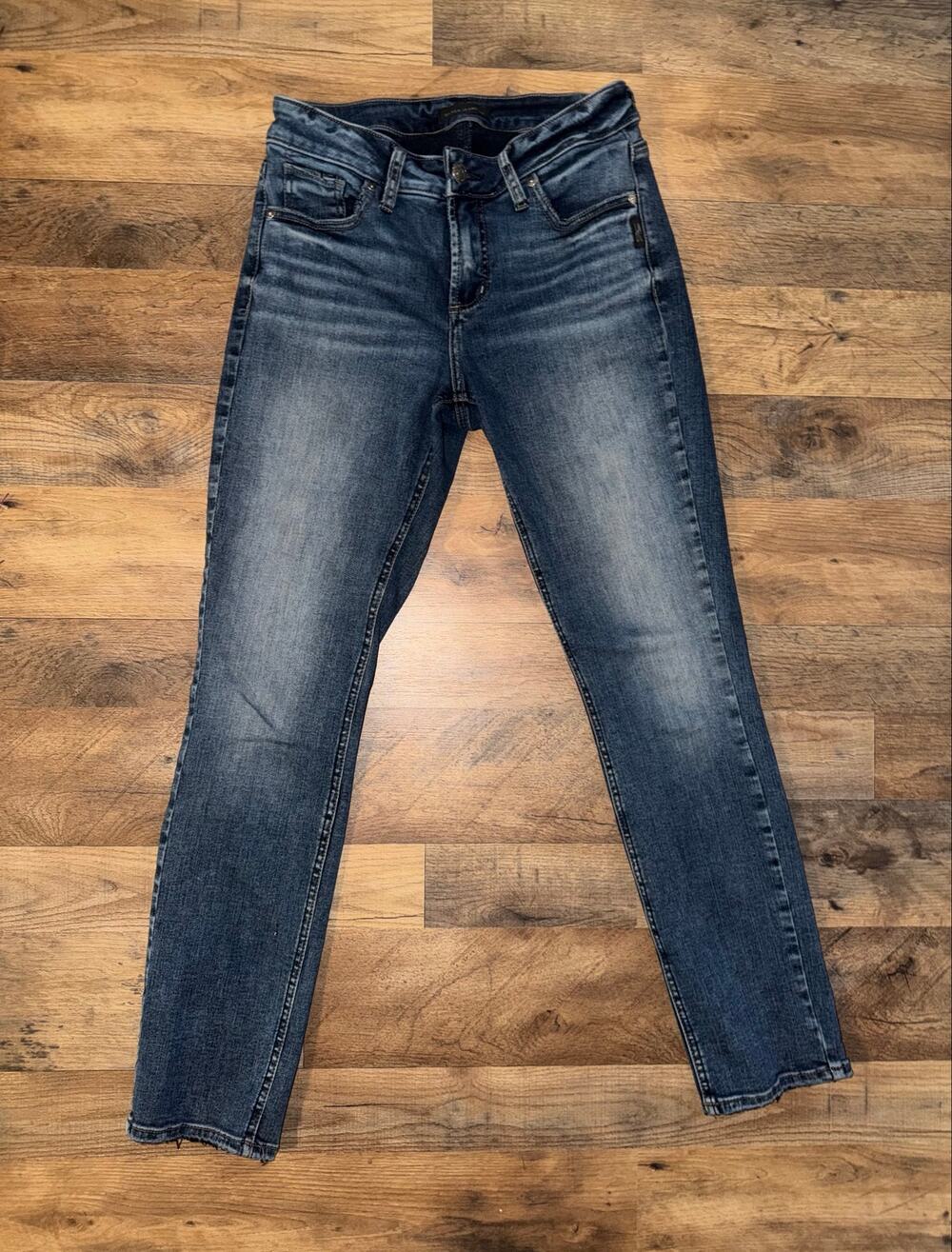 Silver jeans women’s Elyse straight blue jeans